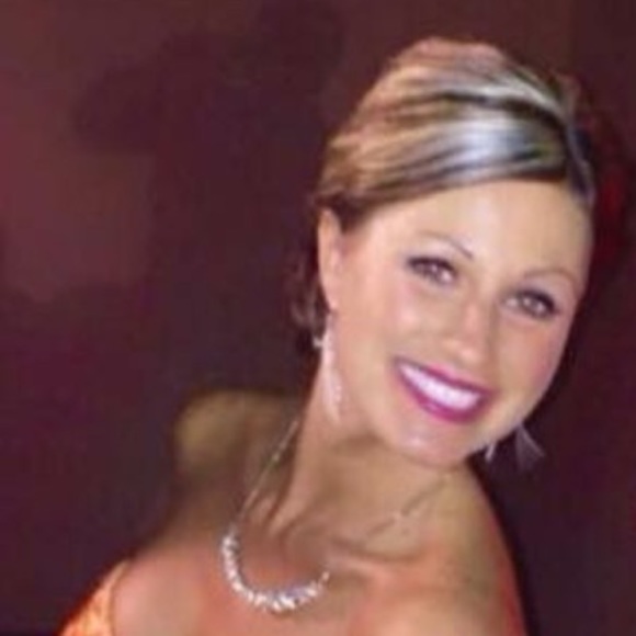 Meet your Posher, Jessica - Picture 1 of 1